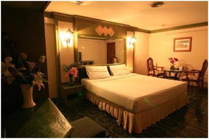 13 Coins Airport Hotel Min Buri 방콕 외부 사진