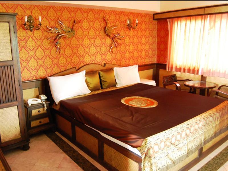 13 Coins Airport Hotel Min Buri 방콕 외부 사진