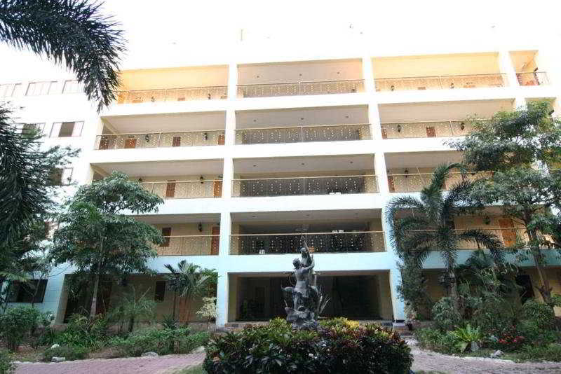 13 Coins Airport Hotel Min Buri 방콕 외부 사진